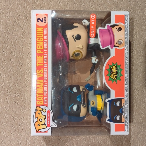 Batman Vs Penguin Funko pop - Picture 1 of 2